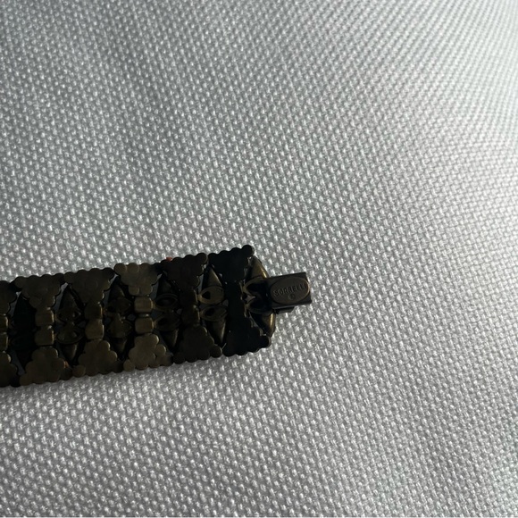 Sorrelli VINTAGE Swarovski Crystal Wide Bracelet - Picture 7 of 8